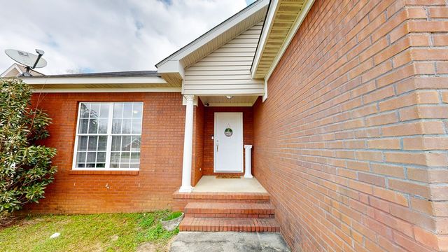 406 Powder Horn Drive, Midland City, AL 36350