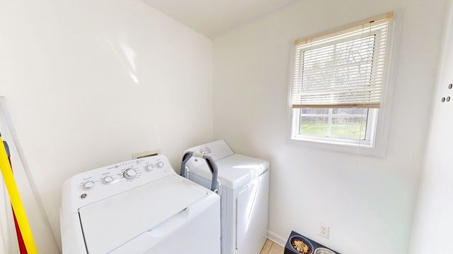 406 Powder Horn Drive, Midland City, AL 36350