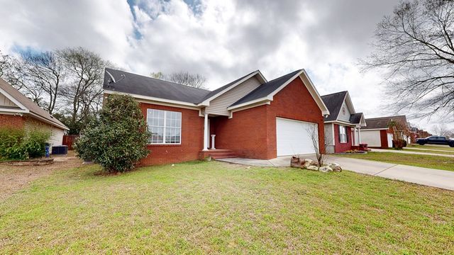 406 Powder Horn Drive, Midland City, AL 36350