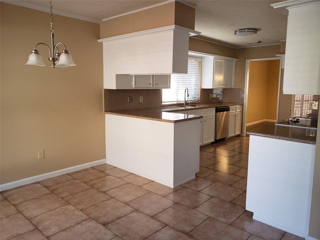 14822 Earlswood Drive, Houston, TX 77083