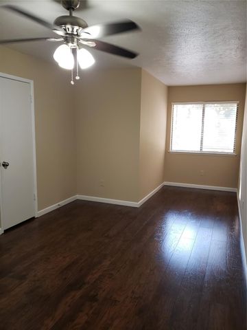 14822 Earlswood Drive, Houston, TX 77083