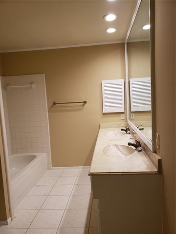 14822 Earlswood Drive, Houston, TX 77083