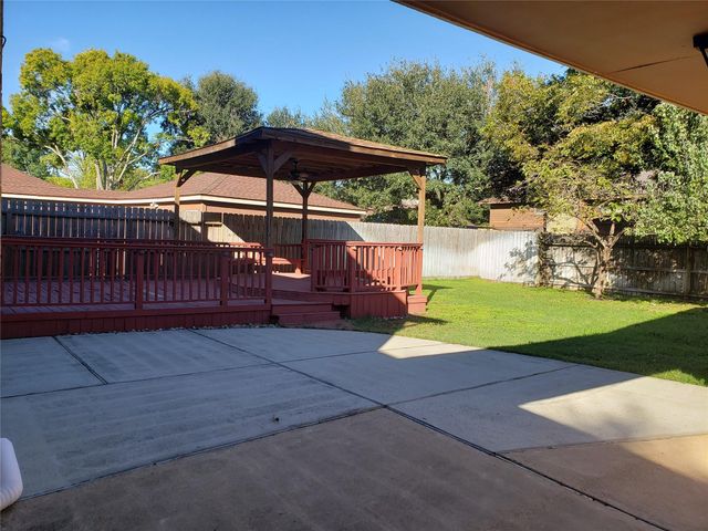 14822 Earlswood Drive, Houston, TX 77083