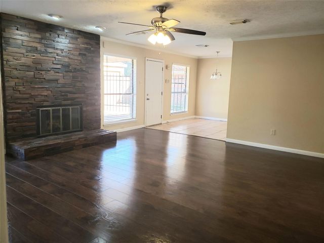 14822 Earlswood Drive, Houston, TX 77083