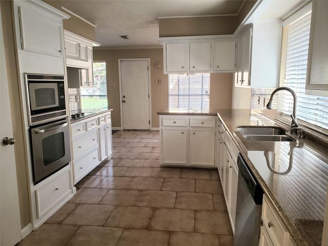 14822 Earlswood Drive, Houston, TX 77083