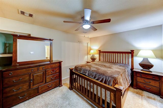 75 Rodeo Drive, Manvel, TX 77578