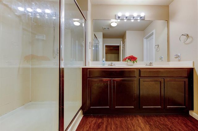 75 Rodeo Drive, Manvel, TX 77578