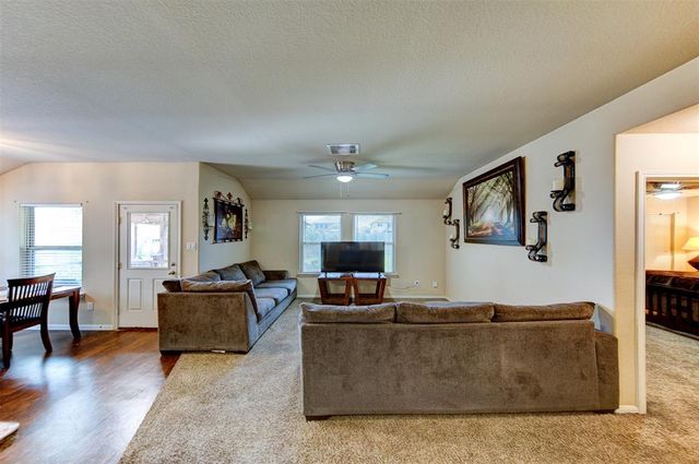 75 Rodeo Drive, Manvel, TX 77578