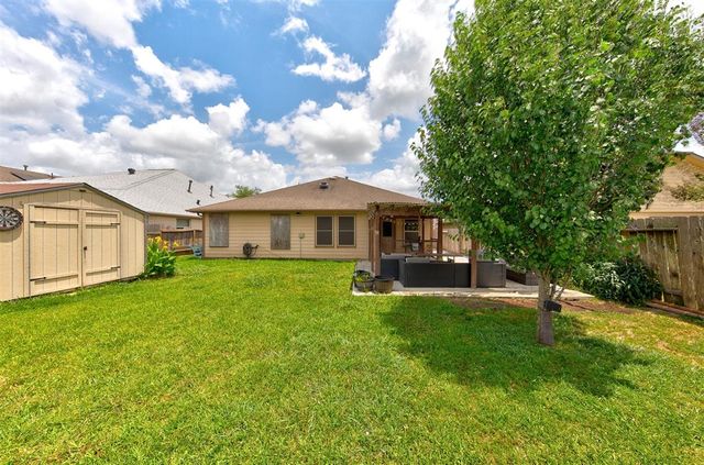 75 Rodeo Drive, Manvel, TX 77578