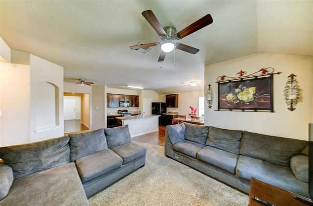 75 Rodeo Drive, Manvel, TX 77578