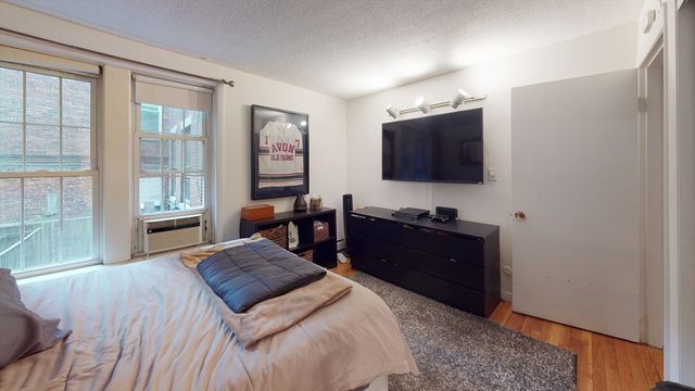 64 W Cedar 2, Boston, MA 02114