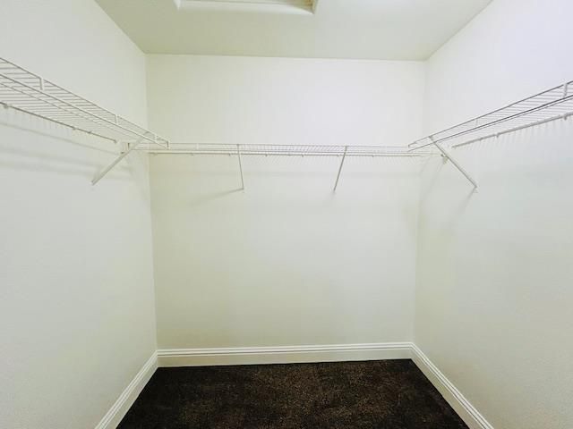 5260 E Wildflower Lane, Fresno, CA 93725