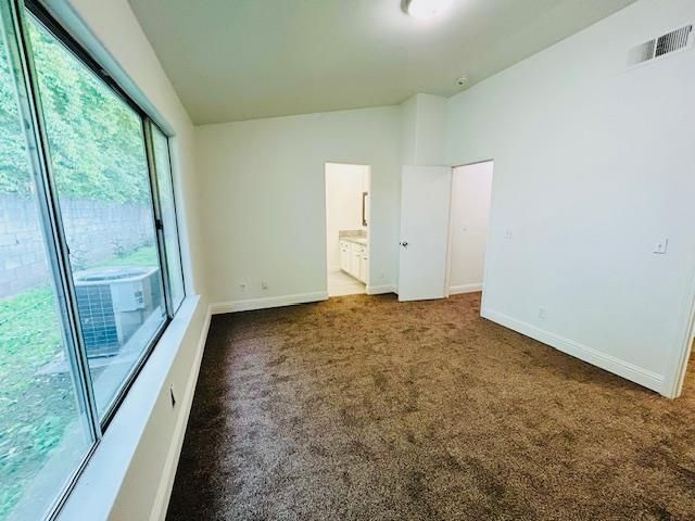 5260 E Wildflower Lane, Fresno, CA 93725