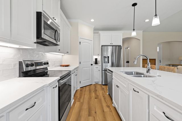 108 Decoy Ln, Hallsville, TX 75650