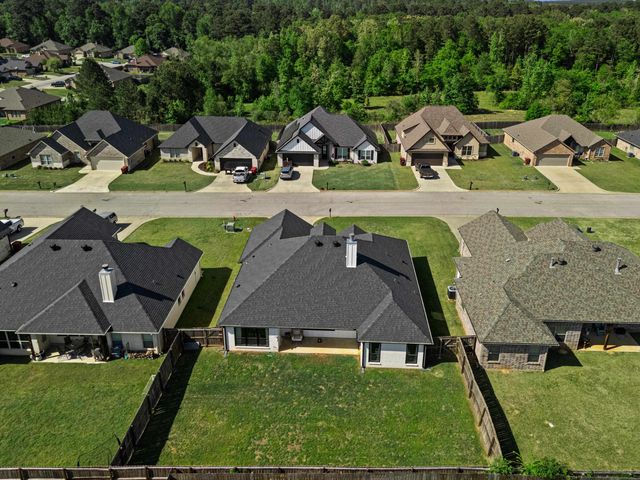 108 Decoy Ln, Hallsville, TX 75650