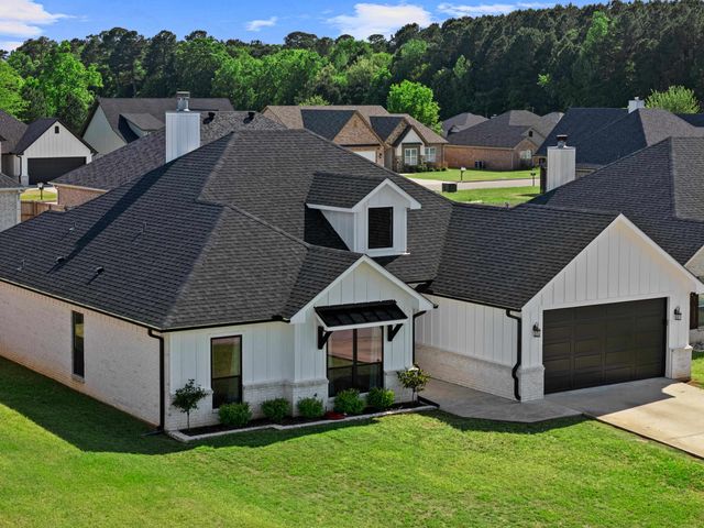 108 Decoy Ln, Hallsville, TX 75650