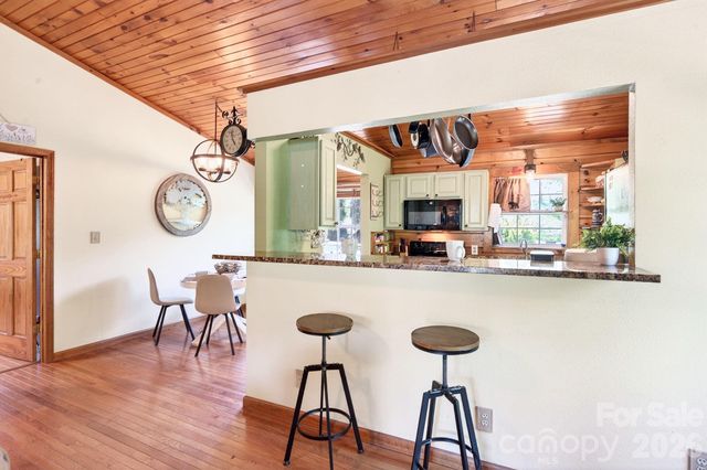 8 Blue Sky Drive, Leicester, NC 28748
