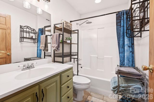 8 Blue Sky Drive, Leicester, NC 28748