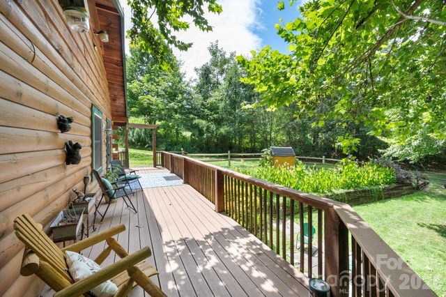 8 Blue Sky Drive, Leicester, NC 28748