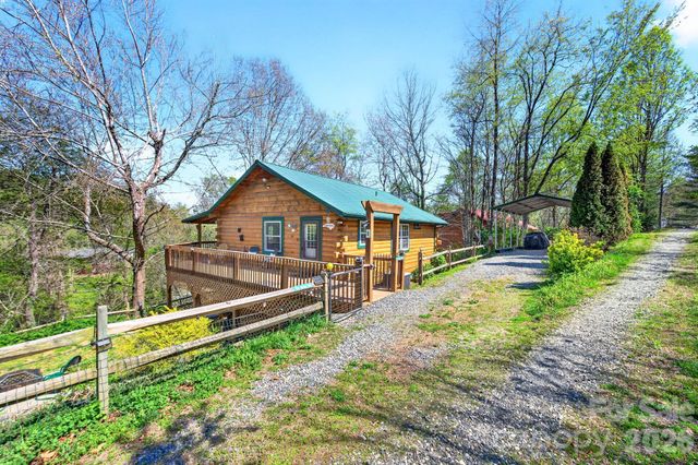 8 Blue Sky Drive, Leicester, NC 28748