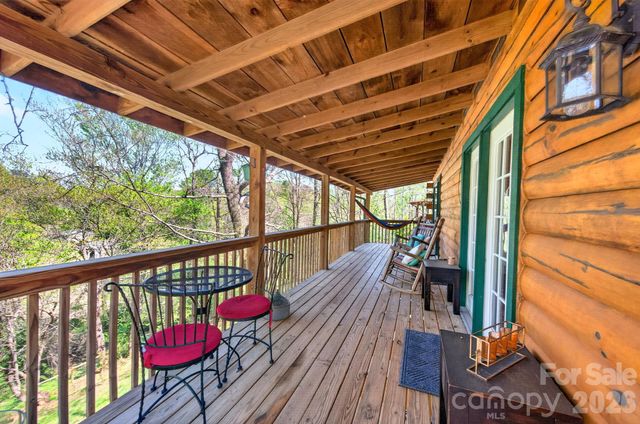 8 Blue Sky Drive, Leicester, NC 28748