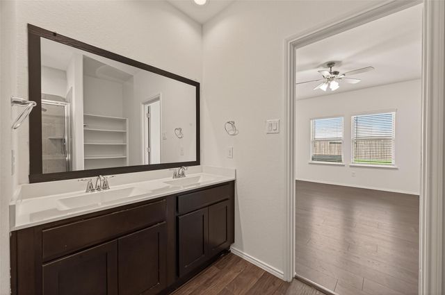 1706 Cooper Bluff Court, Richmond, TX 77469