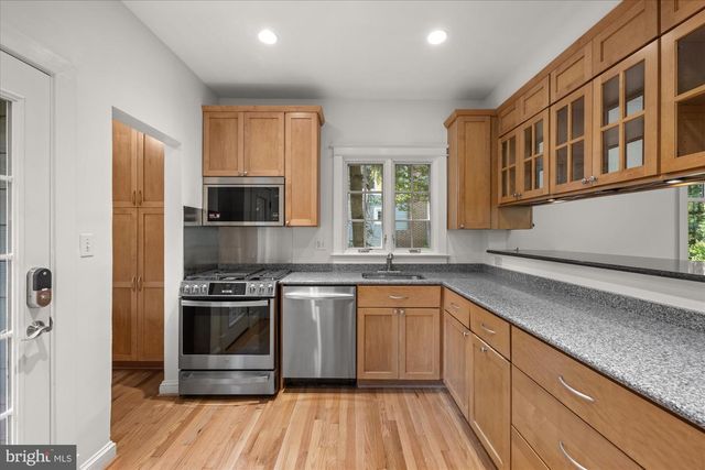 3810 DRESDEN ST, Kensington, MD 20895