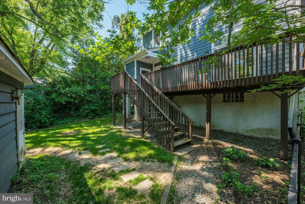 Image 55 of property listing at 3810 DRESDEN ST, Kensington, MD 20895
