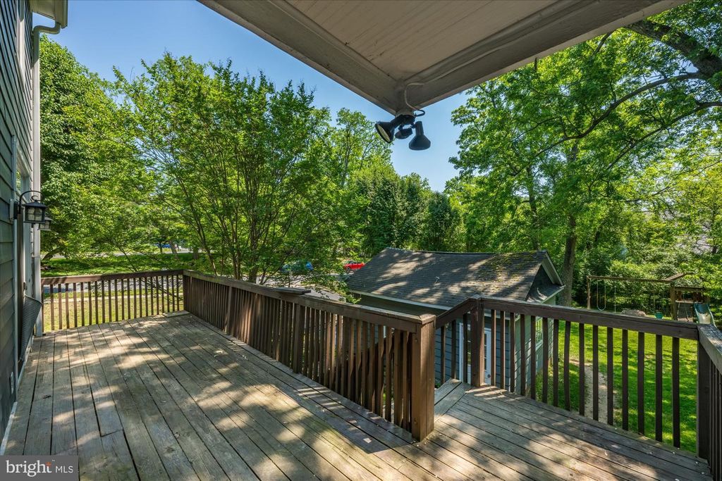 Image 56 of property listing at 3810 DRESDEN ST, Kensington, MD 20895