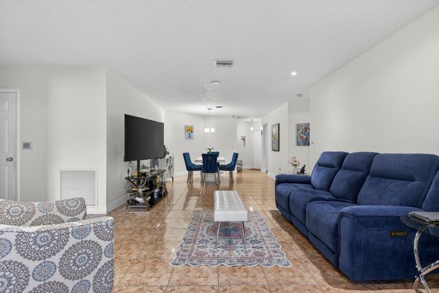 4151 Coral Tree Circle 251, Coconut Creek, FL 33073