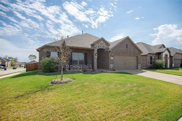 2904 Diamondback Drive, Melissa, TX 75454