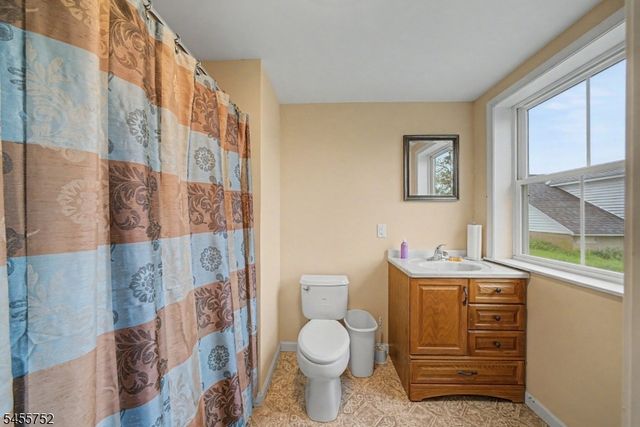503 Montana Rd, Harmony Twp., NJ 07882