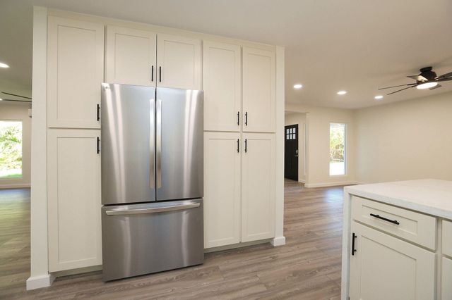 24 Olali St, Lahaina, HI 96761