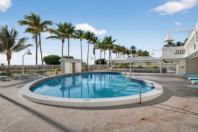 2899 Collins Ave 1223, Miami Beach, FL 33140