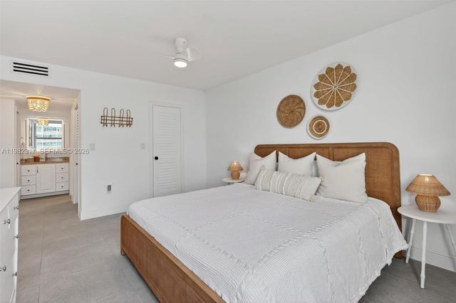 2899 Collins Ave 1223, Miami Beach, FL 33140