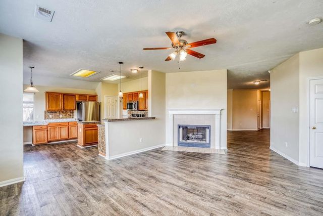 6711 Shelby Oaks Drive, Richmond, TX 77407