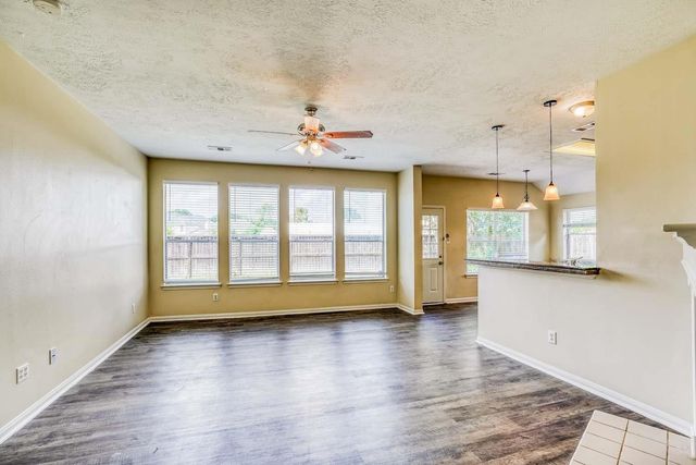 6711 Shelby Oaks Drive, Richmond, TX 77407