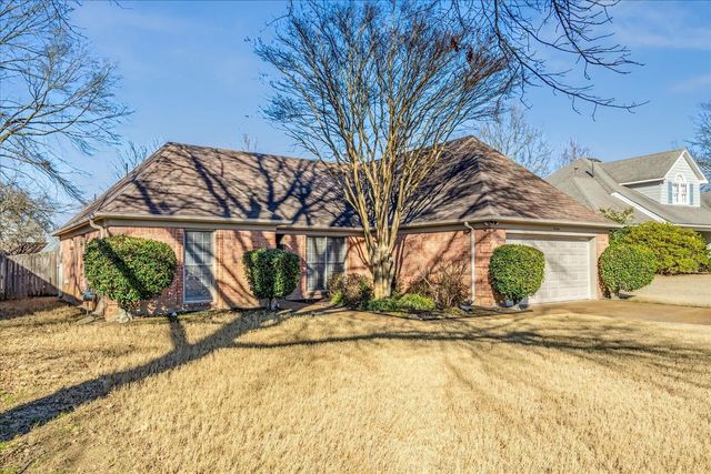 8544 OVERCUP OAKS DR, Cordova, TN 38018