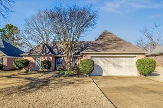 8544 OVERCUP OAKS DR, Cordova, TN 38018