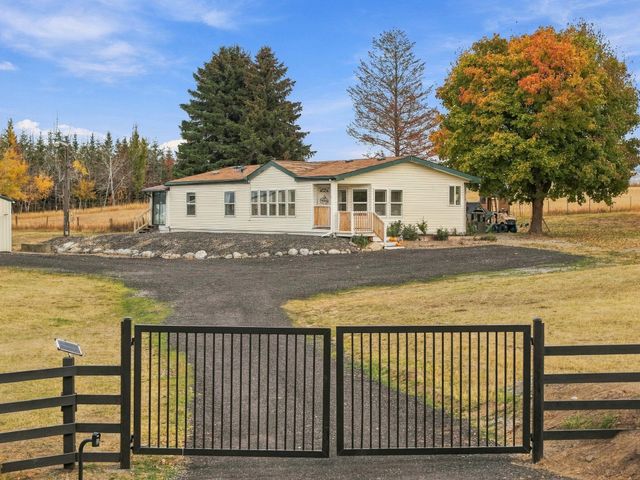 5519 S Chapman Rd, Greenacres, WA 99016 property photo