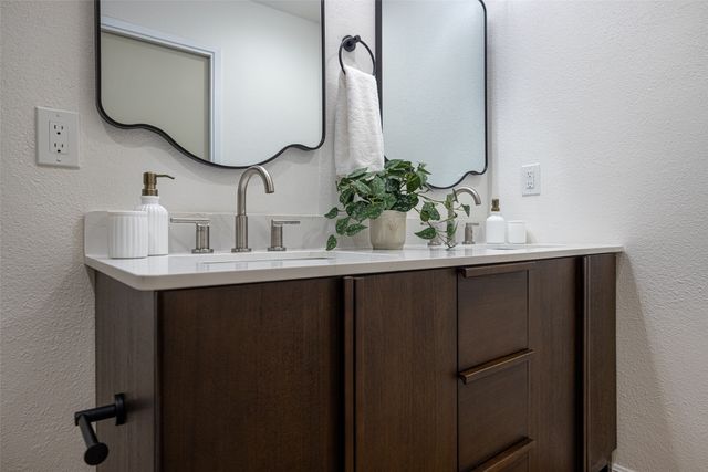 3856 Antigua Drive, Dallas, TX 75244