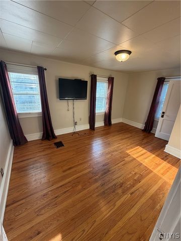 301 Draper Avenue, Geddes, NY 13219