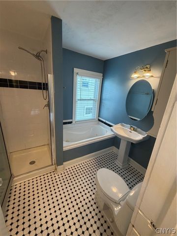 301 Draper Avenue, Geddes, NY 13219