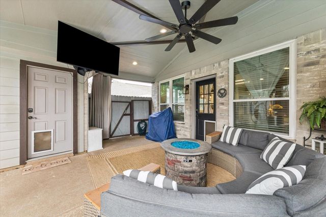 1802 Valero Street, Friendswood, TX 77546