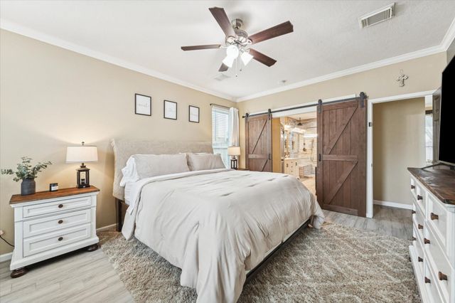 1802 Valero Street, Friendswood, TX 77546