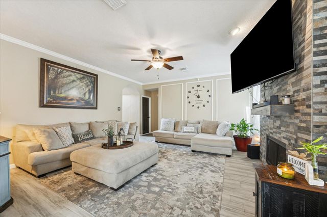 1802 Valero Street, Friendswood, TX 77546