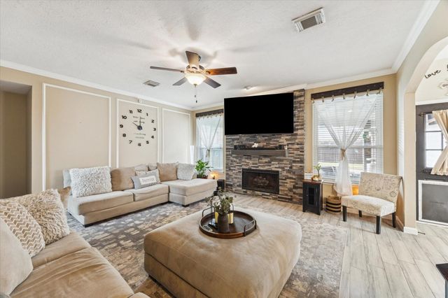 1802 Valero Street, Friendswood, TX 77546