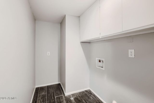 4005 W CAROL Avenue, Phoenix, AZ 85051