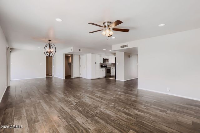 4005 W CAROL Avenue, Phoenix, AZ 85051