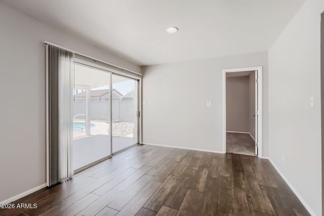 4005 W CAROL Avenue, Phoenix, AZ 85051
